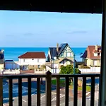 Pleine Vue A 50m De La *