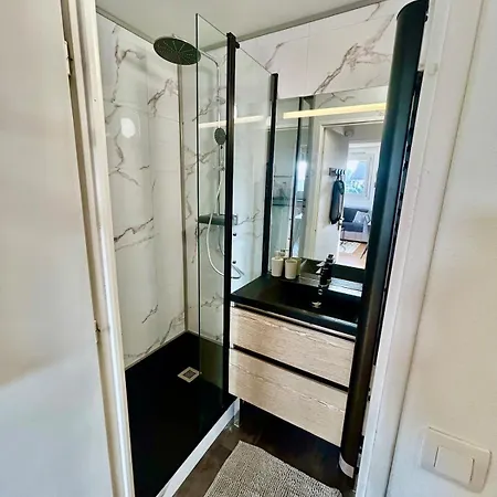 Pleine Vue A 50m De La